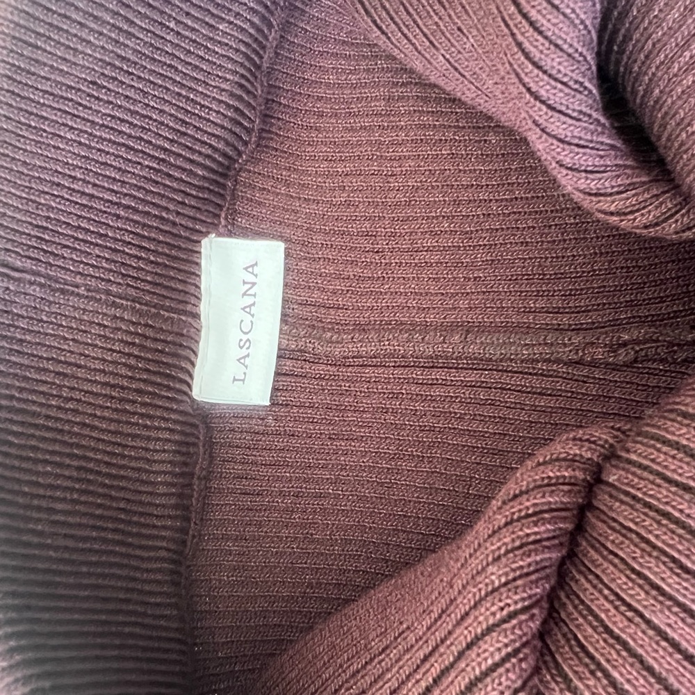 Pants - Picture 6 of 10